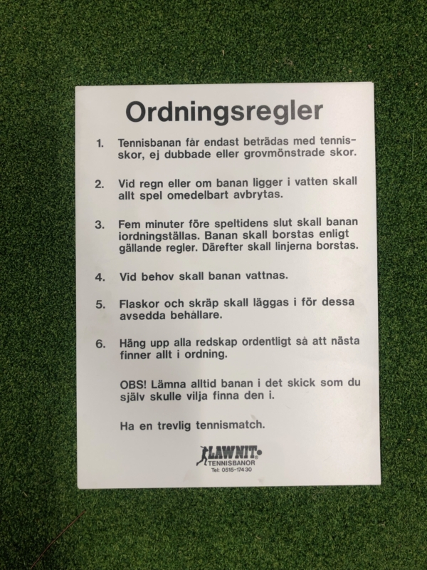 Skylt med ordningsregler